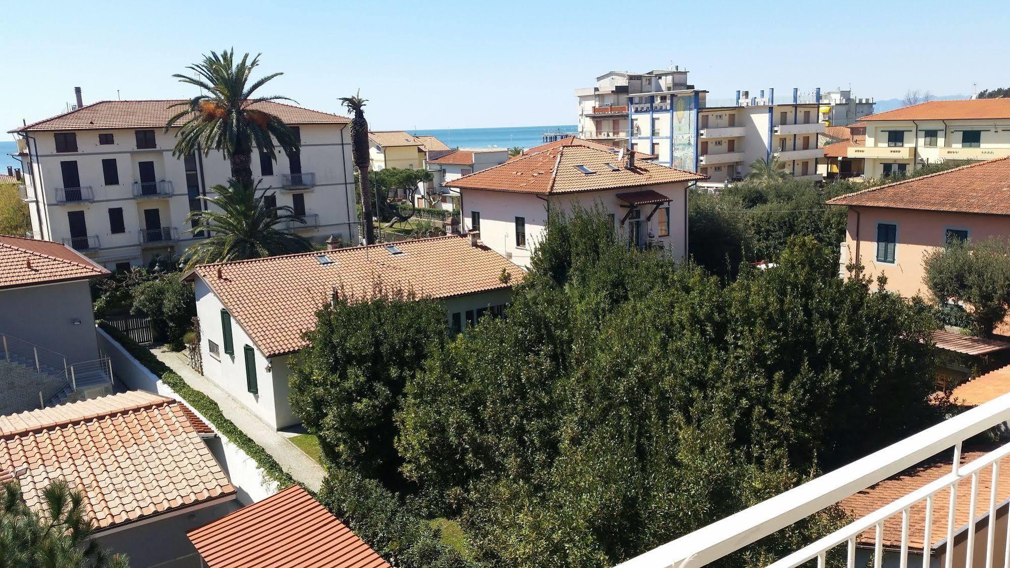 Milano Otel Marina di Pietrasanta Dış mekan fotoğraf